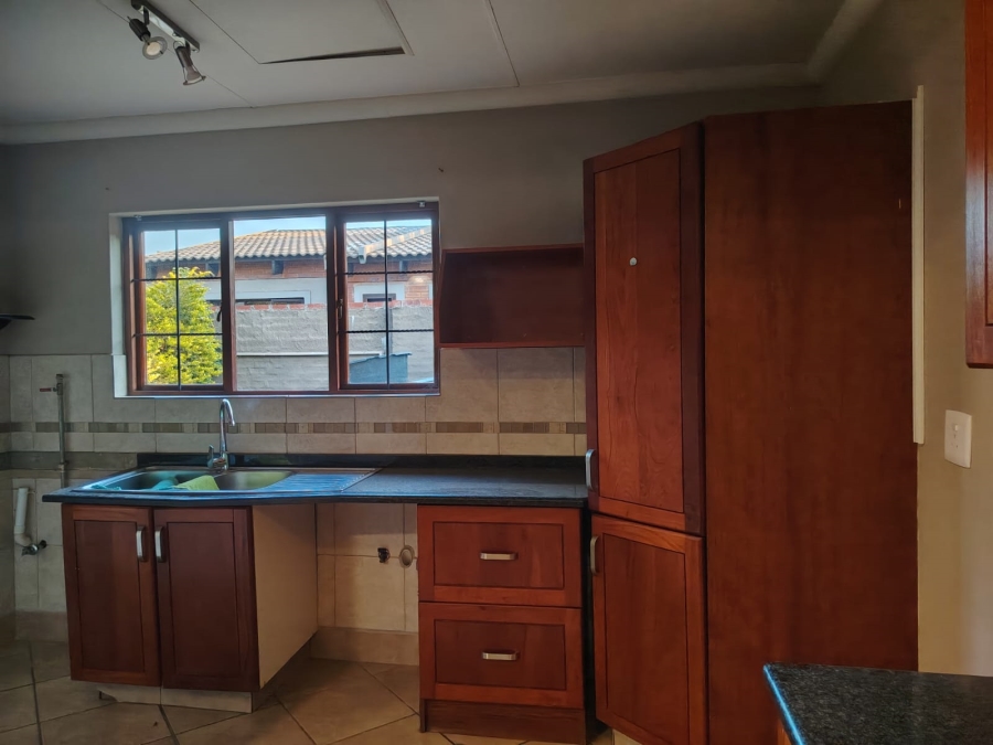 3 Bedroom Property for Sale in Waterval East North West
